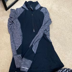 Lulu half zip